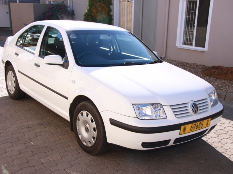 2002 VOLKSWAGEN Jetta 4 1.6 Std - Sedan