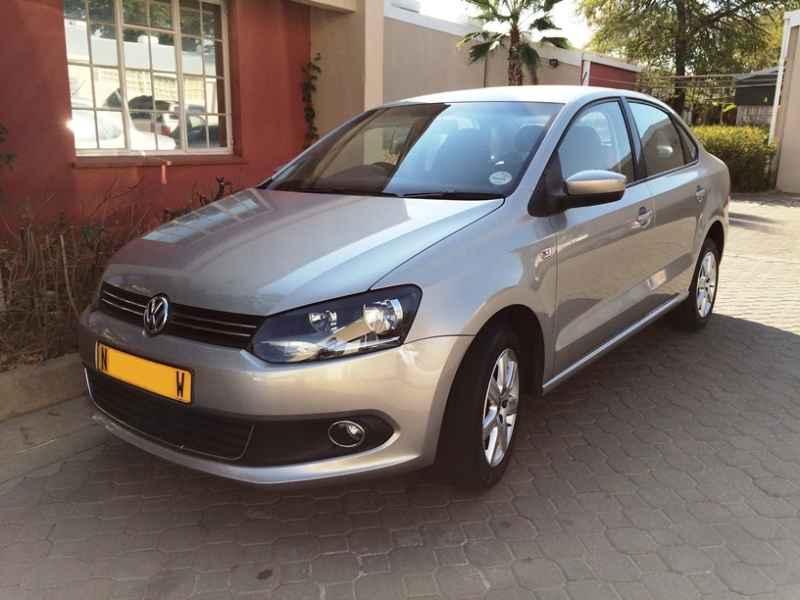 Volkswagen polo sedan 2011