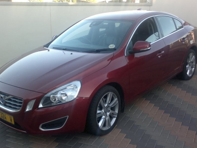 2010 Volvo S60 2.0T 1l