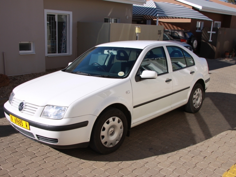 2002 VOLKSWAGEN Jetta 4 1.6 Std - Sedan