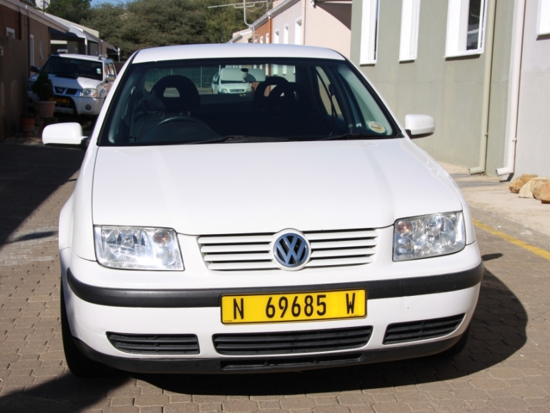 2002 VOLKSWAGEN Jetta 4 1.6 Std - Sedan