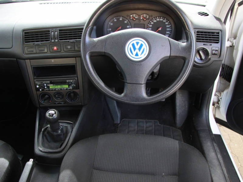 2002 VOLKSWAGEN Jetta 4 1.6 Std - Sedan